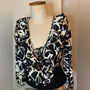 MAGIC BODY. Black and White Ruffle Blouse. Size Xl .
